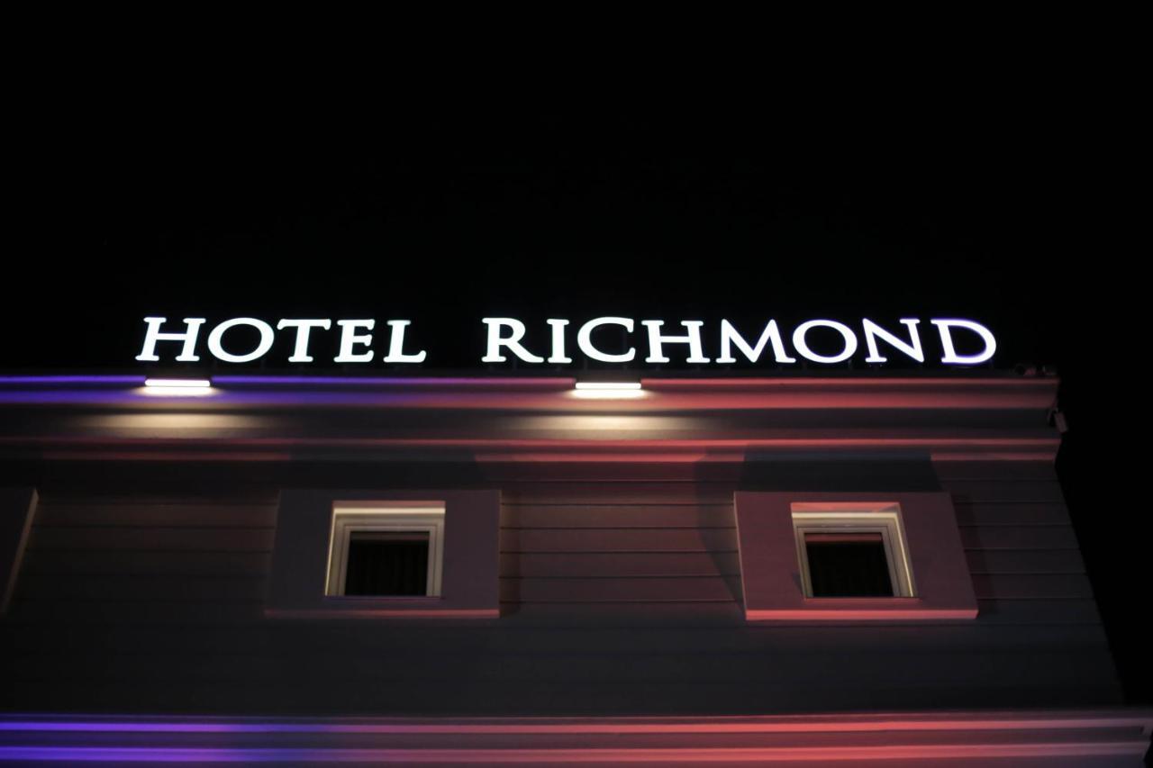 Richmond Hotel Korce Exterior photo